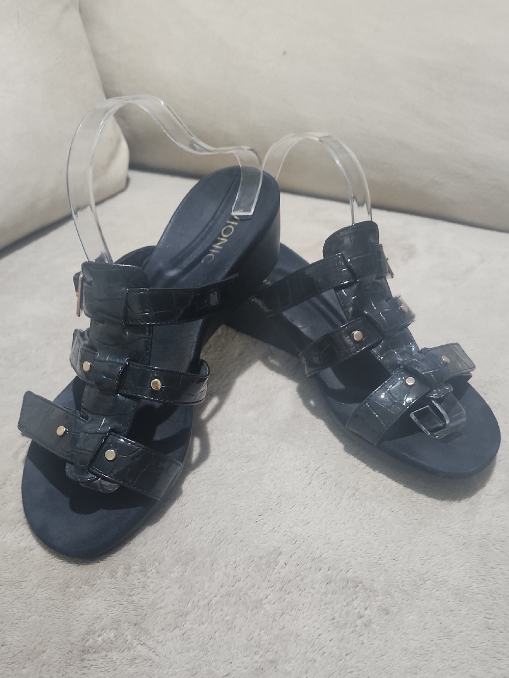 Vionic Black Patent Leather Wedge Slide Sandals.New Conditon